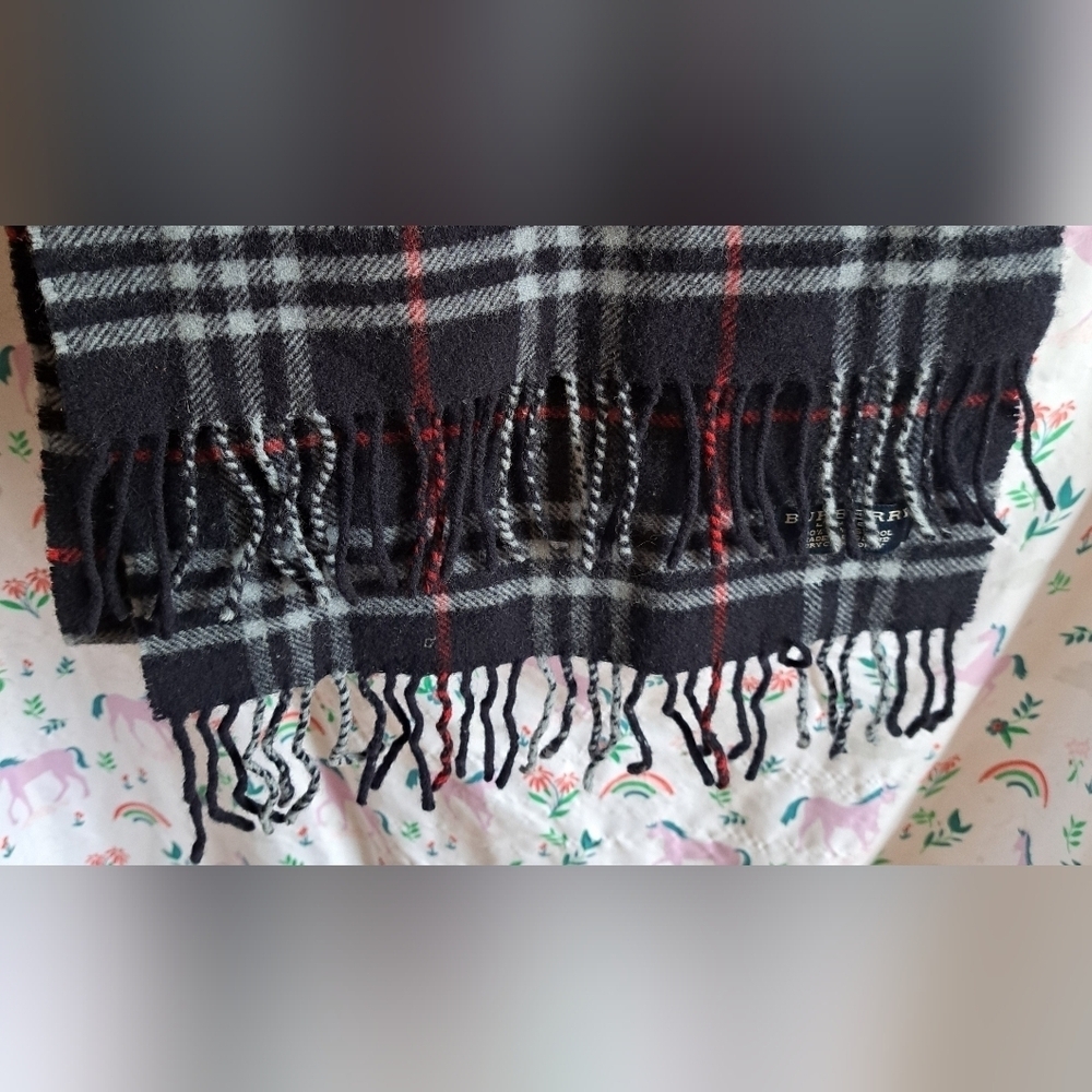 EUC Vintage Burberry Black & Red Nova Wool Unisex Prep Casual Winter Snow Scarf - Picture 6 of 7